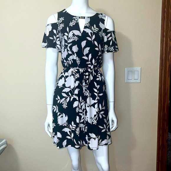Roz&Ali dress size S - Picture 2 of 4